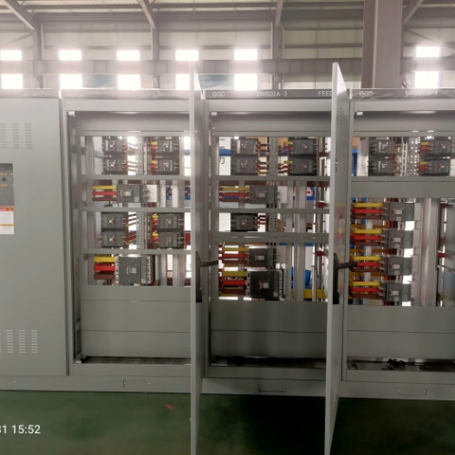 Papan Suis Voltan Rendah